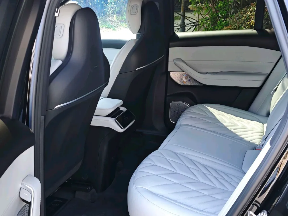 2025 NIO ES6 BEV,autocango,china used car exporter,china ev exporter,chinese used car exporter,chinese used ev exporter