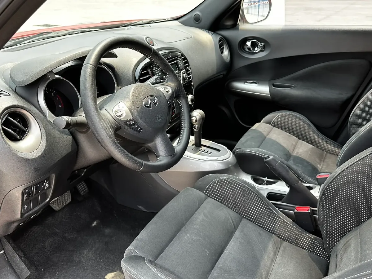 2014 Infiniti ESQ 1.6L 116HP L4 CVT,autocango,china used car exporter,china ev exporter,chinese used car exporter,chinese used ev exporter