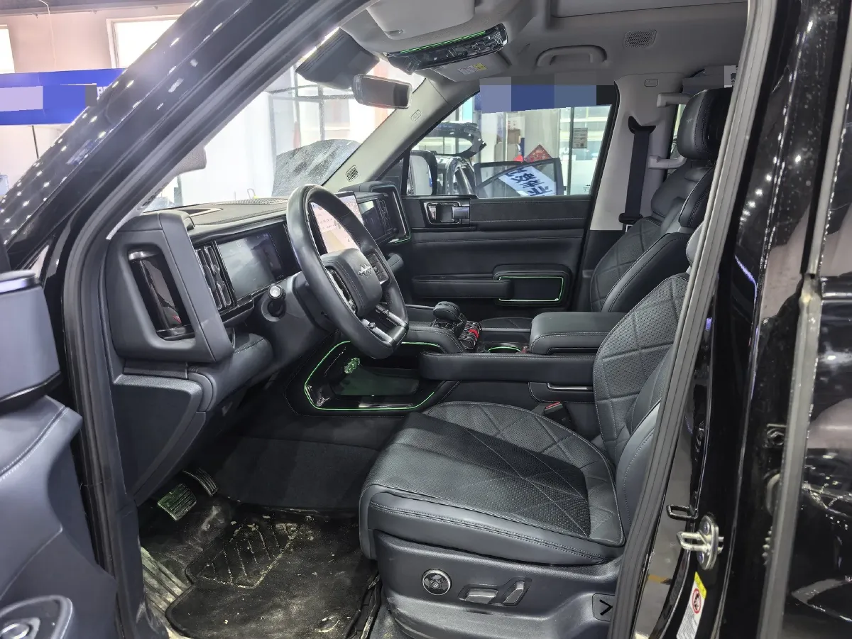 2023 FangChengBao Bao 5 1.5T 194HP L4 E-CVT PHEV 31.8KWH,autocango,china used car exporter,china ev exporter,chinese used car exporter,chinese used ev exporter