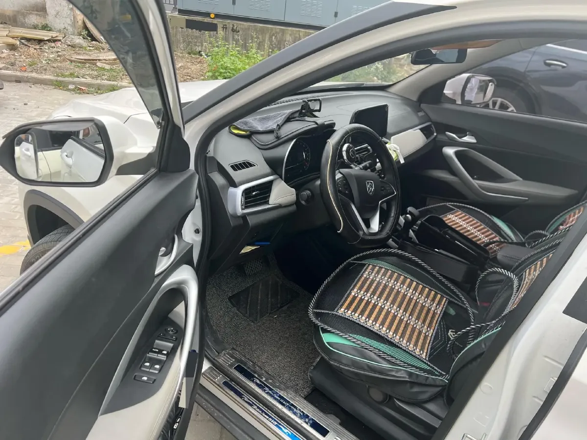 2019 BaoJun 510 1.5L 105HP L4 CVT,autocango,china used car exporter,china ev exporter,chinese used car exporter,chinese used ev exporter