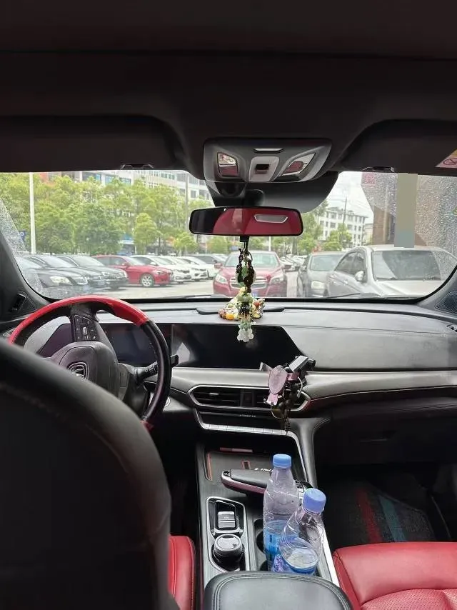 2020 ChangAn UNI-T 1.5T 180HP L4 7DCT,autocango,china used car exporter,china ev exporter,chinese used car exporter,chinese used ev exporter