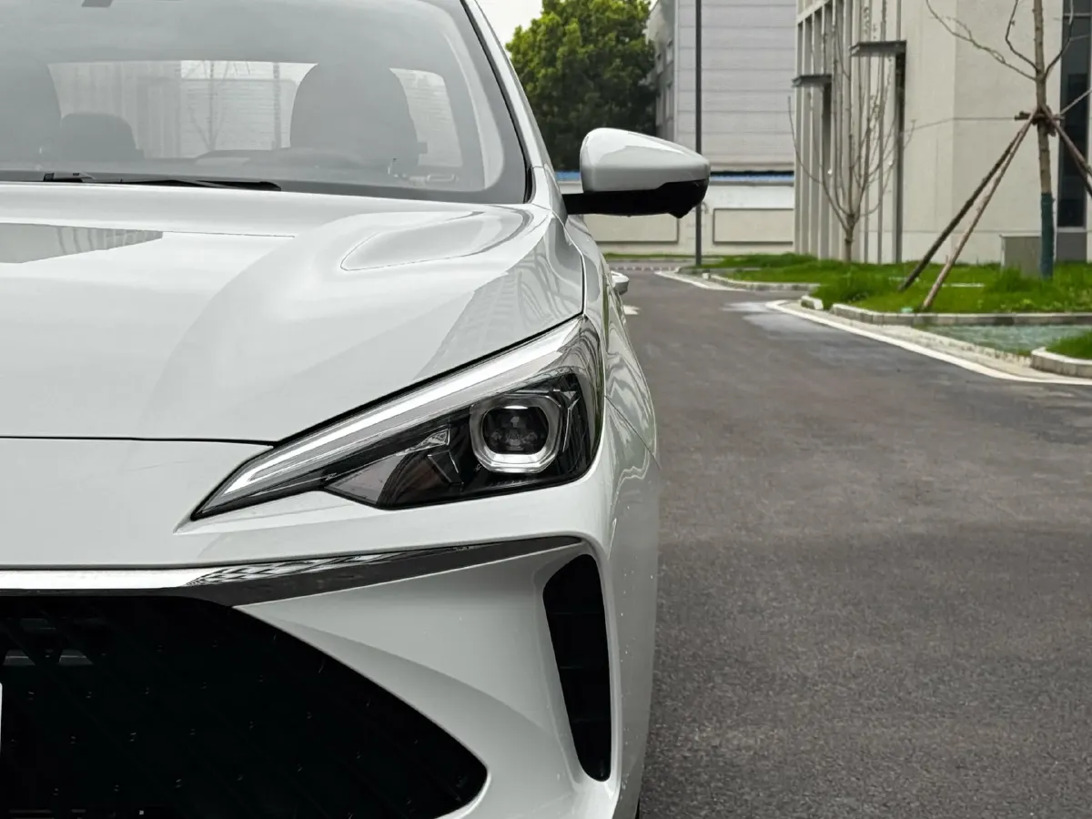 2023 Roewe i5 1.5L 129HP L4 CVT,autocango,china used car exporter,china ev exporter,chinese used car exporter,chinese used ev exporter