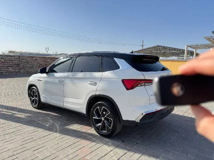2020 Skoda Karoq 1.4T 150HP L4 7DCT,autocango,china used car exporter,china ev exporter,chinese used car exporter,chinese used ev exporter