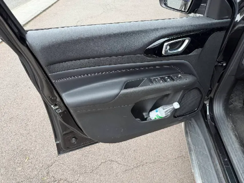 2021 Jeep Compass 1.3T 173HP L4 9AT,autocango,china used car exporter,china ev exporter,chinese used car exporter,chinese used ev exporter