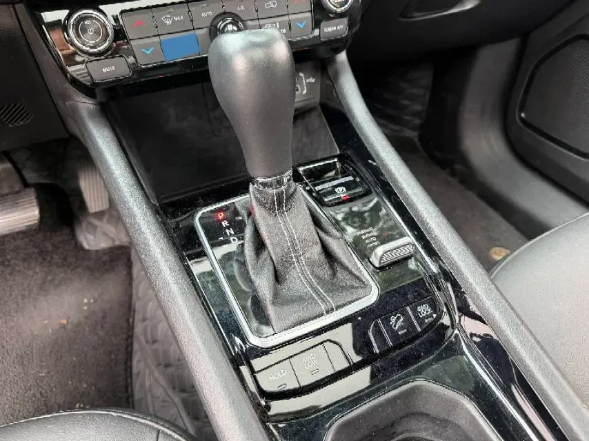 2021 Jeep Compass 1.3T 173HP L4 9AT,autocango,china used car exporter,china ev exporter,chinese used car exporter,chinese used ev exporter