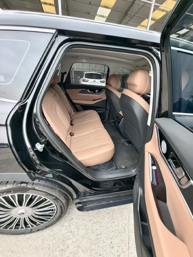 2024 Chery Tiggo8L 2.0T 254HP L4 8AT,autocango,china used car exporter,china ev exporter,chinese used car exporter,chinese used ev exporter