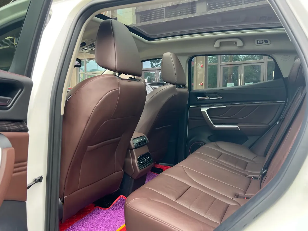 2017 WEY VV5 2.0T 197HP L4 7DCT,autocango,china used car exporter,china ev exporter,chinese used car exporter,chinese used ev exporter