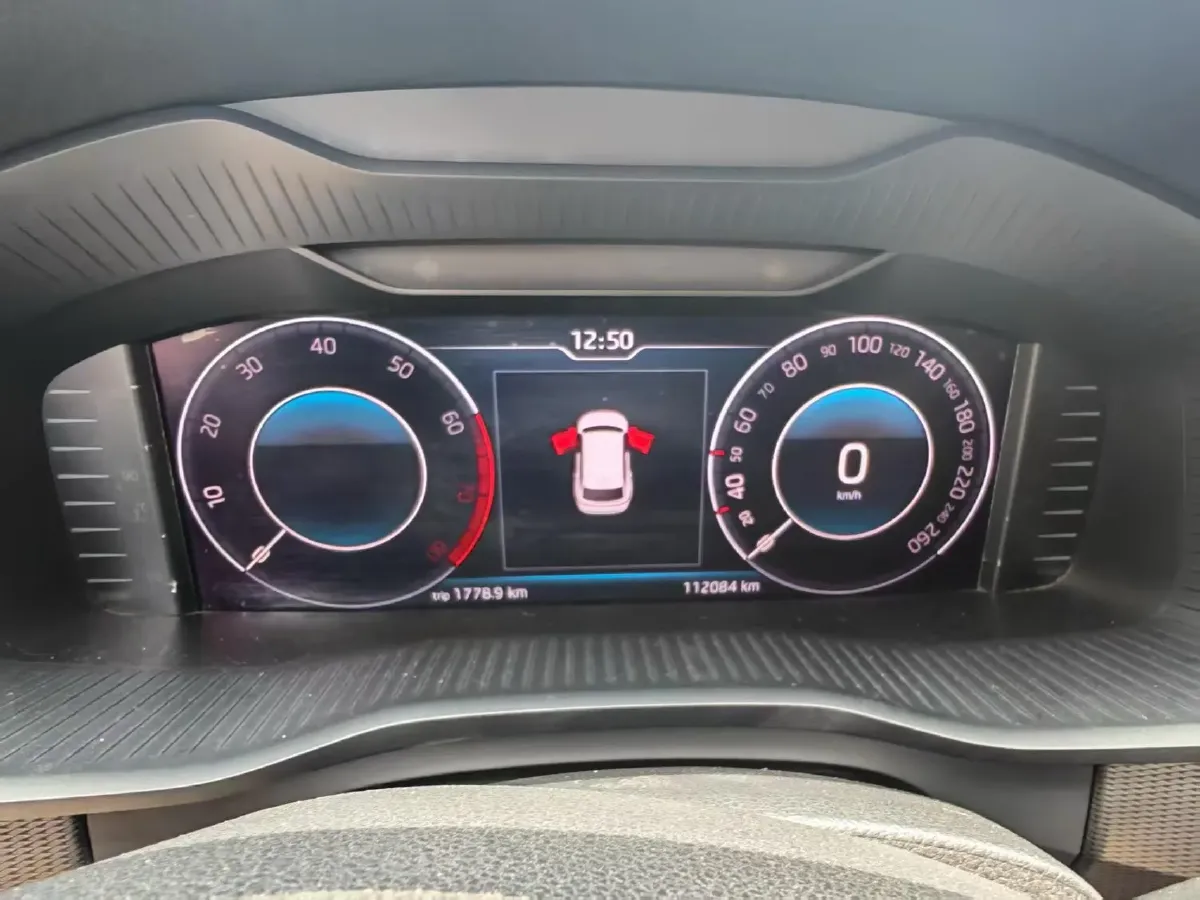2019 Buick EnvisionPlus 1.5T 169HP L4 7DCT,autocango,china used car exporter,china ev exporter,chinese used car exporter,chinese used ev exporter