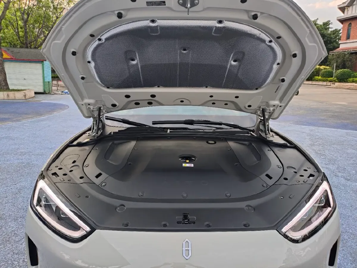 2025 AITO AITO M5 1.5T 152HP L4 REEV 42KWH,autocango,china used car exporter,china ev exporter,chinese used car exporter,chinese used ev exporter