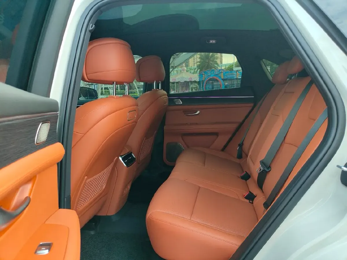 2025 AITO AITO M5 1.5T 152HP L4 REEV 42KWH,autocango,china used car exporter,china ev exporter,chinese used car exporter,chinese used ev exporter