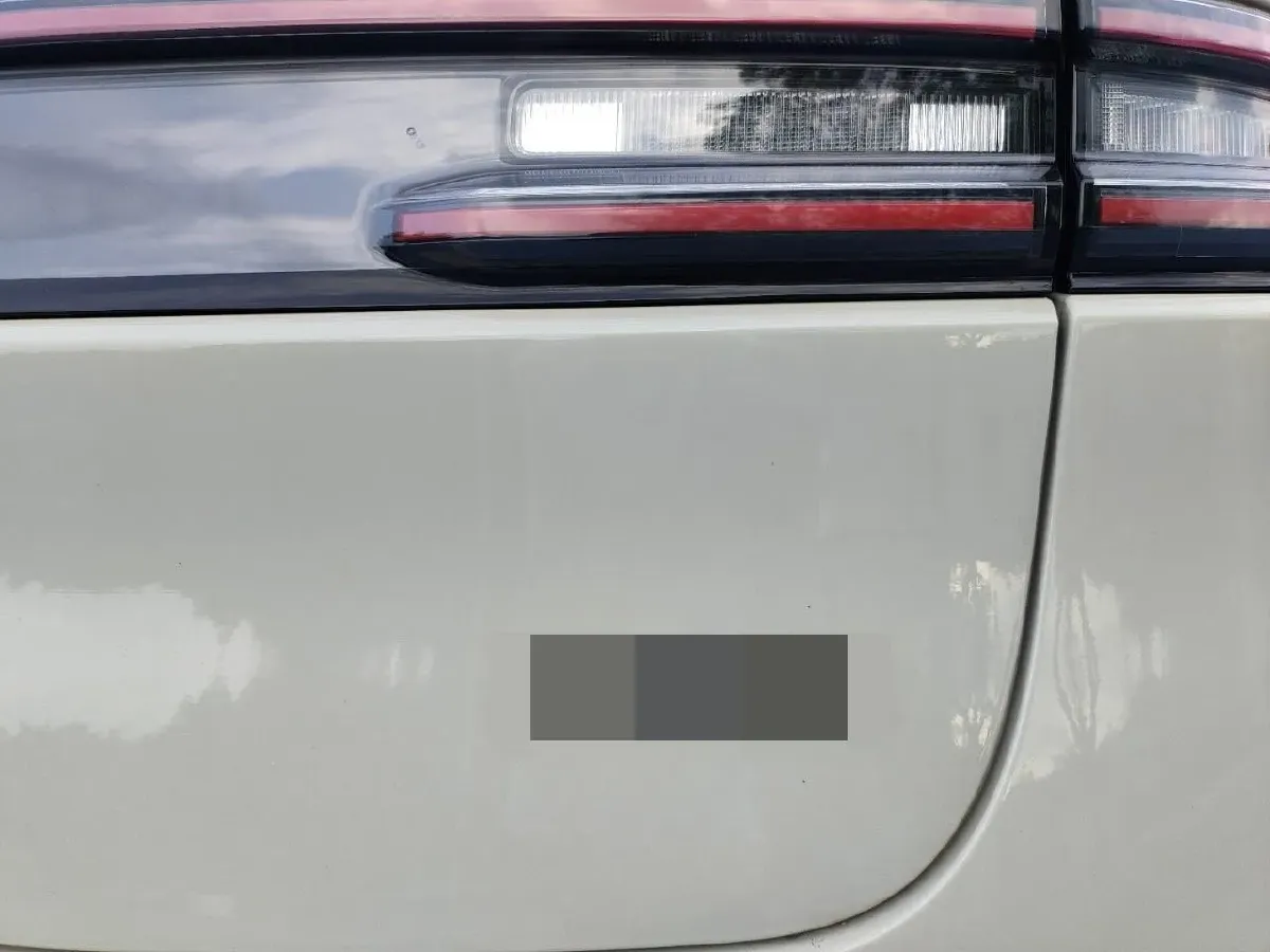 2025 AITO AITO M5 1.5T 152HP L4 REEV 42KWH,autocango,china used car exporter,china ev exporter,chinese used car exporter,chinese used ev exporter