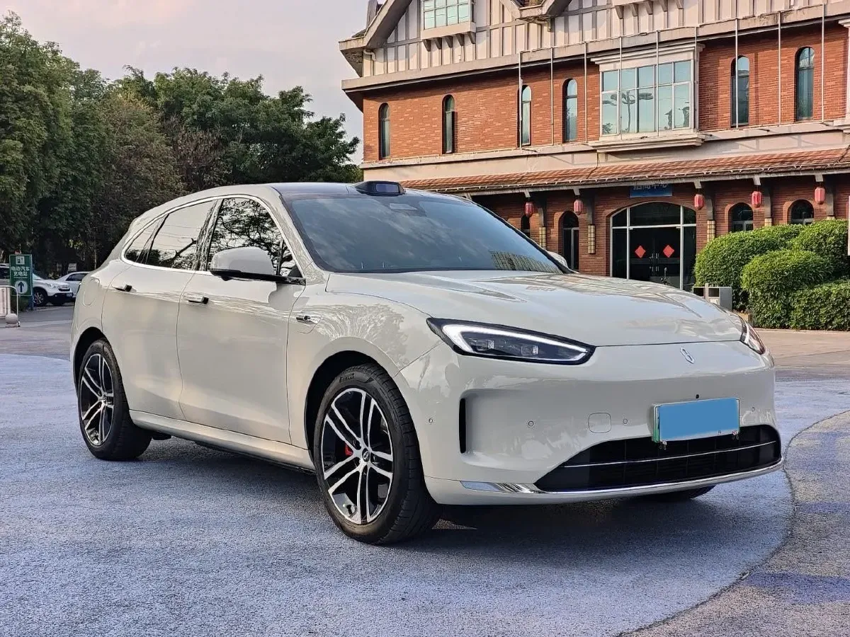 2025 AITO AITO M5 1.5T 152HP L4 REEV 42KWH,autocango,china used car exporter,china ev exporter,chinese used car exporter,chinese used ev exporter