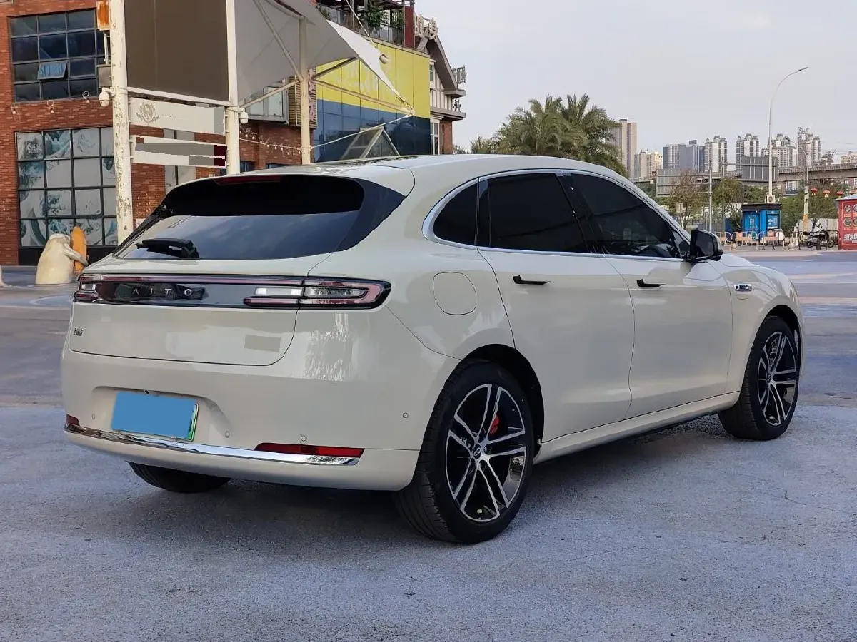 2025 AITO AITO M5 1.5T 152HP L4 REEV 42KWH,autocango,china used car exporter,china ev exporter,chinese used car exporter,chinese used ev exporter