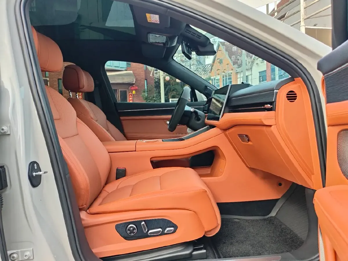 2025 AITO AITO M5 1.5T 152HP L4 REEV 42KWH,autocango,china used car exporter,china ev exporter,chinese used car exporter,chinese used ev exporter
