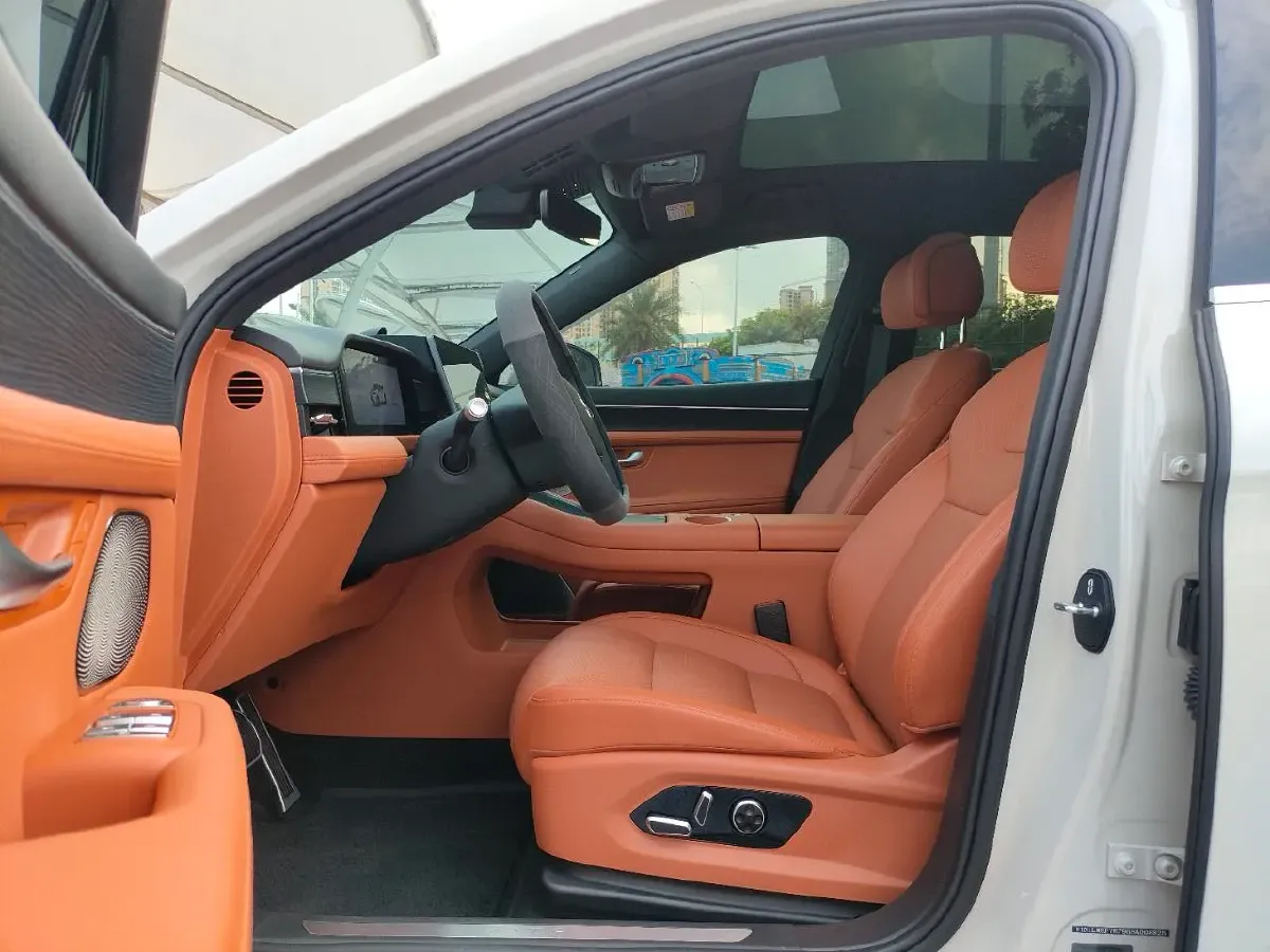 2025 AITO AITO M5 1.5T 152HP L4 REEV 42KWH,autocango,china used car exporter,china ev exporter,chinese used car exporter,chinese used ev exporter