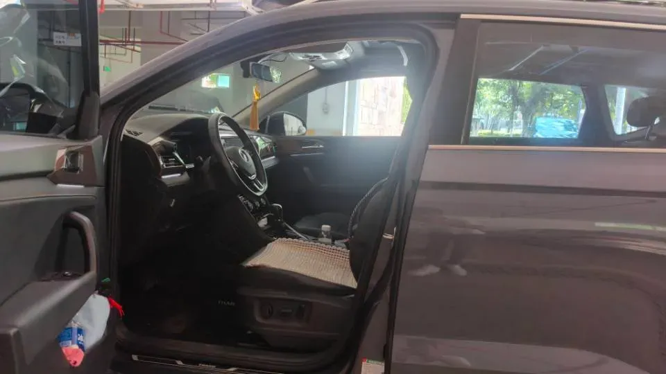 2019 Jeep Compass 1.3T 173HP L4 9AT,autocango,china used car exporter,china ev exporter,chinese used car exporter,chinese used ev exporter