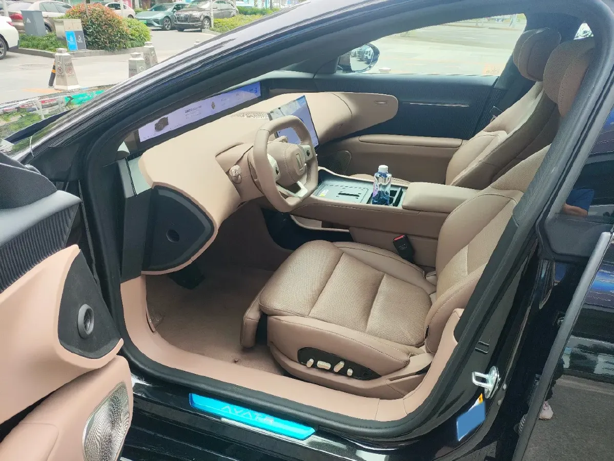 2025 Avatr 12 BEV 94.53KWH,autocango,china used car exporter,china ev exporter,chinese used car exporter,chinese used ev exporter