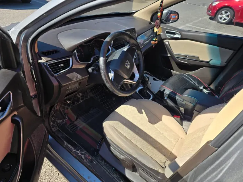 2017 BaoJun 310W 1.5L 112HP L4 6MT,autocango,china used car exporter,china ev exporter,chinese used car exporter,chinese used ev exporter