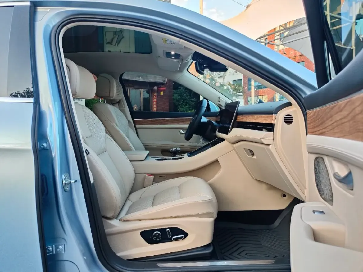 2023 HIMA AITO M5 1.5T 152HP L4 REEV 40KWH,autocango,china used car exporter,china ev exporter,chinese used car exporter,chinese used ev exporter