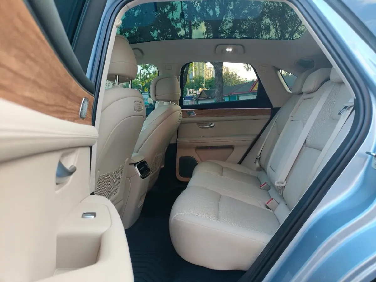 2023 HIMA AITO M5 1.5T 152HP L4 REEV 40KWH,autocango,china used car exporter,china ev exporter,chinese used car exporter,chinese used ev exporter