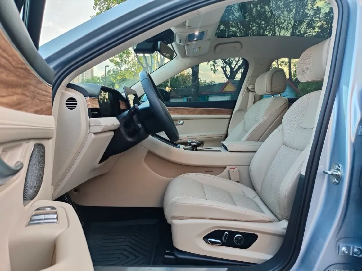 2023 HIMA AITO M5 1.5T 152HP L4 REEV 40KWH,autocango,china used car exporter,china ev exporter,chinese used car exporter,chinese used ev exporter