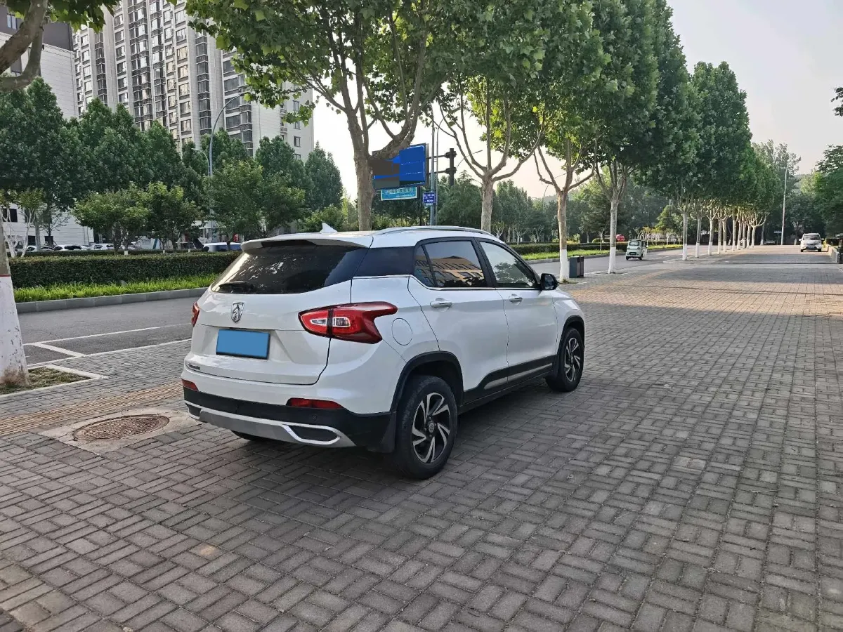 2017 BaoJun 310W 1.5L 105HP L4 6MT,autocango,china used car exporter,china ev exporter,chinese used car exporter,chinese used ev exporter