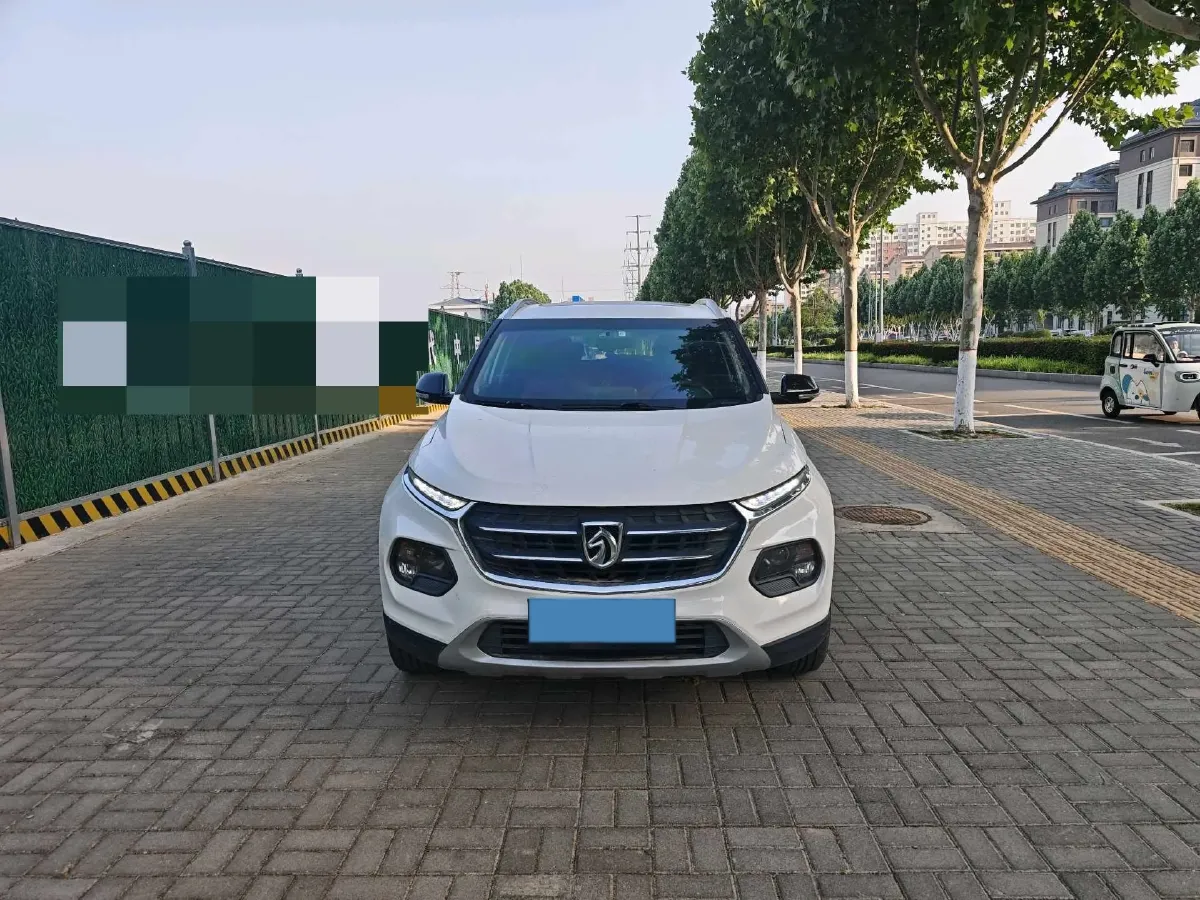 2017 BaoJun 310W 1.5L 105HP L4 6MT,autocango,china used car exporter,china ev exporter,chinese used car exporter,chinese used ev exporter