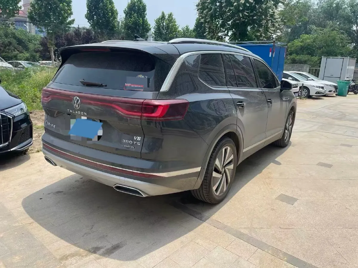 2021 Volkswagen Talagon 2.0T 220HP L4 7DCT,autocango,china used car exporter,china ev exporter,chinese used car exporter,chinese used ev exporter