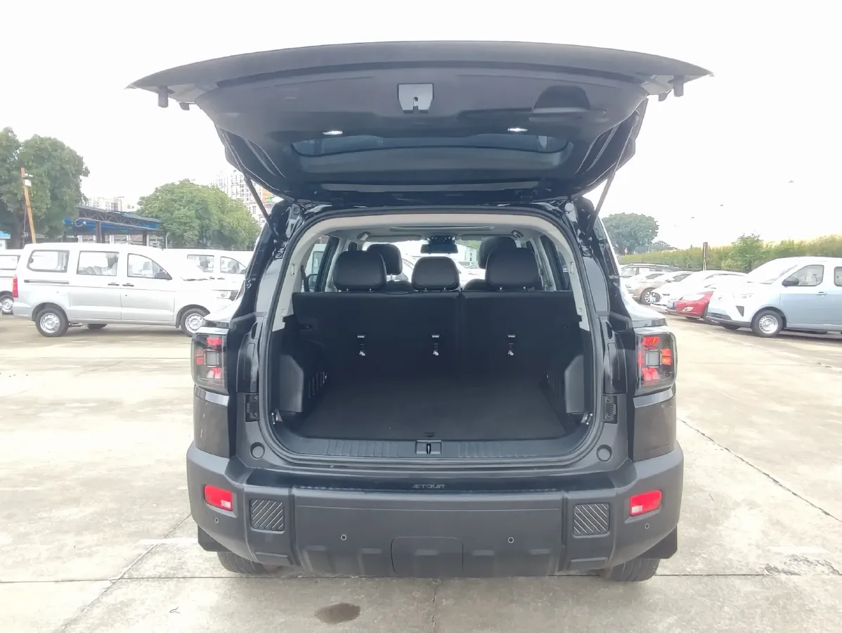 2025 Jetour Freeman 1.5T 184HP L4 7DCT,autocango,china used car exporter,china ev exporter,chinese used car exporter,chinese used ev exporter