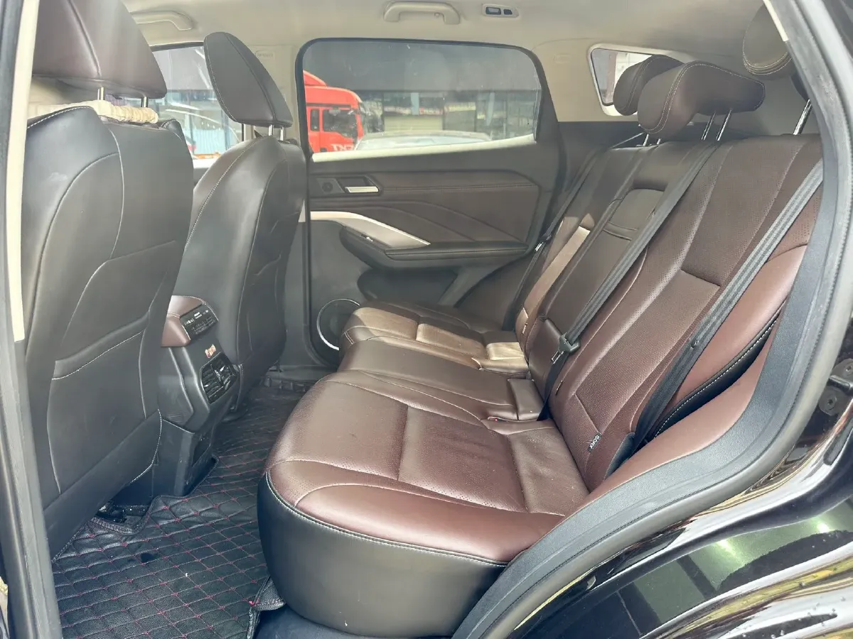 2019 WEY VV6 2.0T 224HP L4 7DCT,autocango,china used car exporter,china ev exporter,chinese used car exporter,chinese used ev exporter