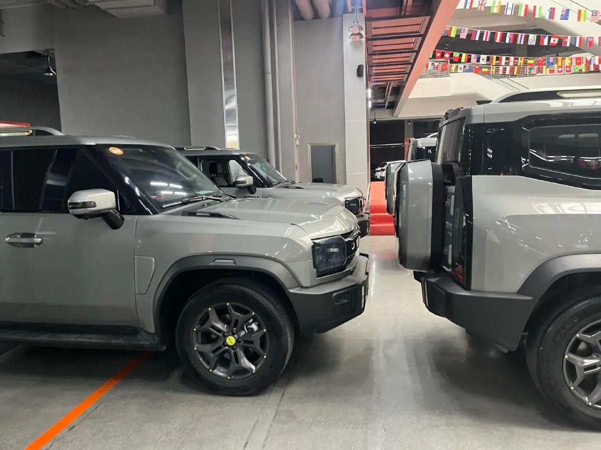 2025 Jetour Traveller 2.0T 254HP L4 7DCT,autocango,china used car exporter,china ev exporter,chinese used car exporter,chinese used ev exporter