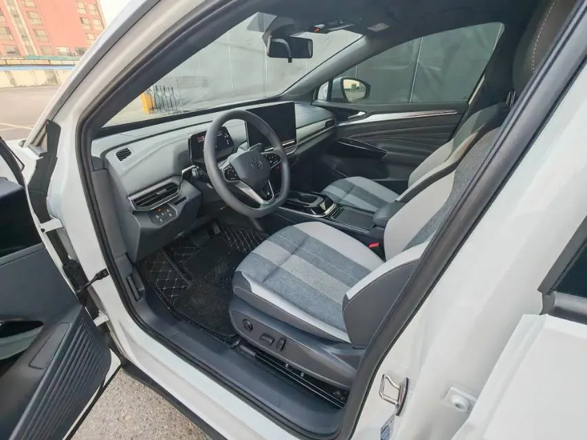 2025 Skoda Superb 2.0T 186HP L4 7DCT,autocango,china used car exporter,china ev exporter,chinese used car exporter,chinese used ev exporter