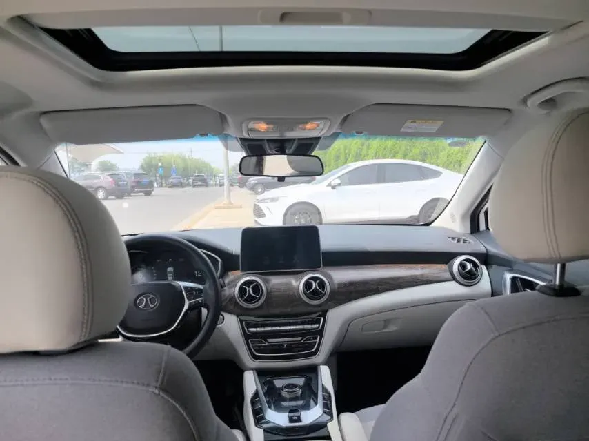 2018 BeiJing Auto EU5 BEV 53.66KWH,autocango,china used car exporter,china ev exporter,chinese used car exporter,chinese used ev exporter