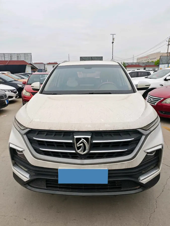 2019 BaoJun 530 1.5T 150HP L4 6MT,autocango,china used car exporter,china ev exporter,chinese used car exporter,chinese used ev exporter