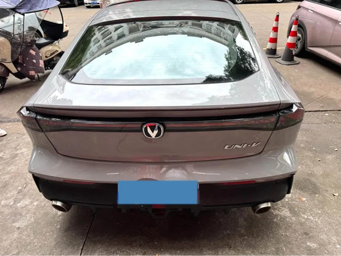 2022 ChangAn UNI-V 1.5T 188HP L4 7DCT,autocango,china used car exporter,china ev exporter,chinese used car exporter,chinese used ev exporter