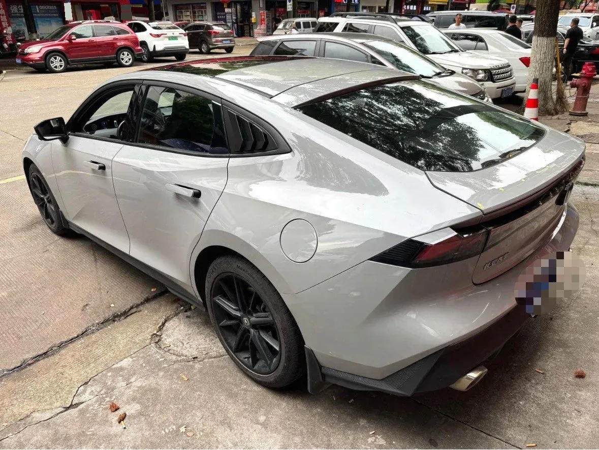 2022 ChangAn UNI-V 1.5T 188HP L4 7DCT,autocango,china used car exporter,china ev exporter,chinese used car exporter,chinese used ev exporter