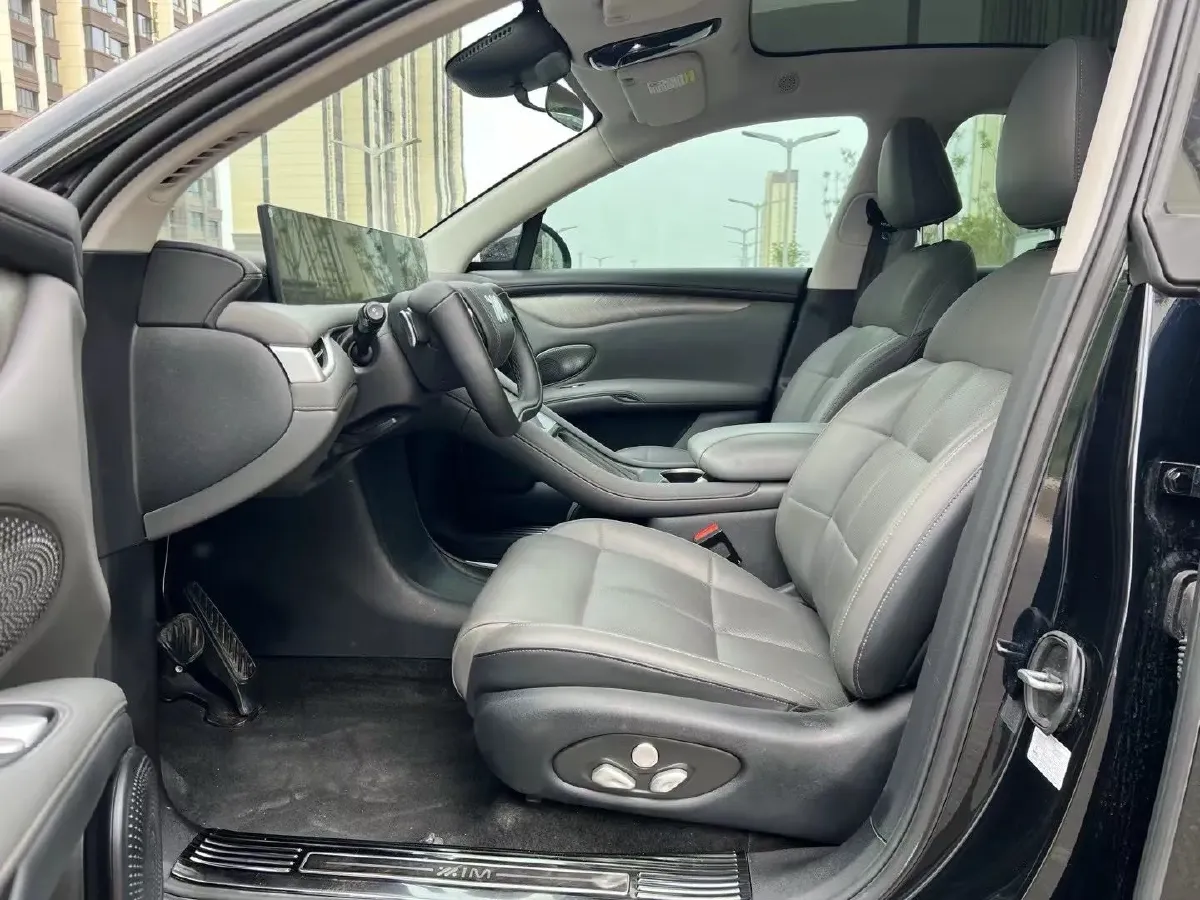 2025 IM LS6 BEV 75KWH,autocango,china used car exporter,china ev exporter,chinese used car exporter,chinese used ev exporter