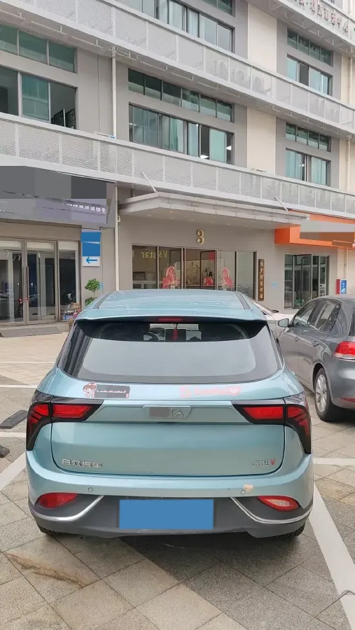 2022 ChangAn Oshan X7 Plus 1.5T 188HP L4 7DCT,autocango,china used car exporter,china ev exporter,chinese used car exporter,chinese used ev exporter