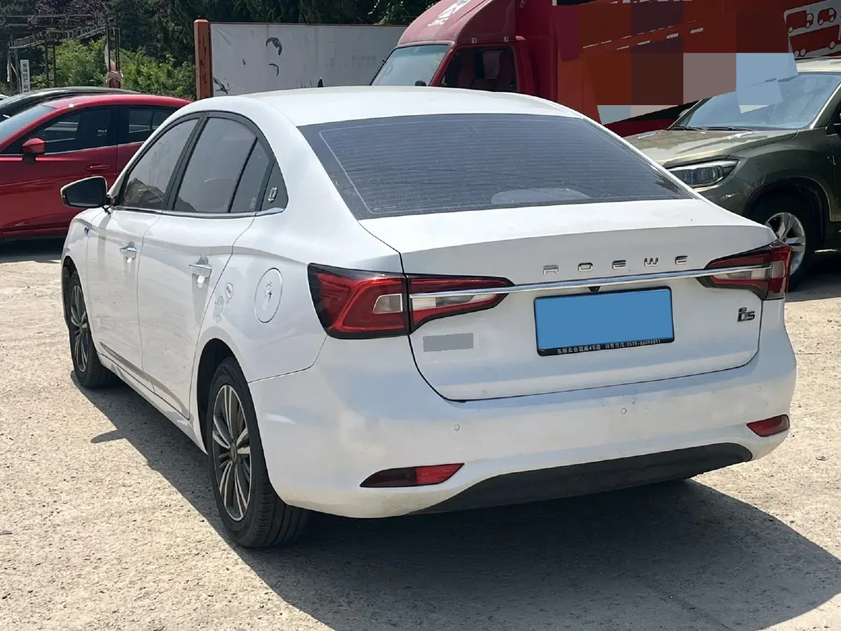 2019 Roewe i5 1.5L 120HP L4 5MT,autocango,china used car exporter,china ev exporter,chinese used car exporter,chinese used ev exporter