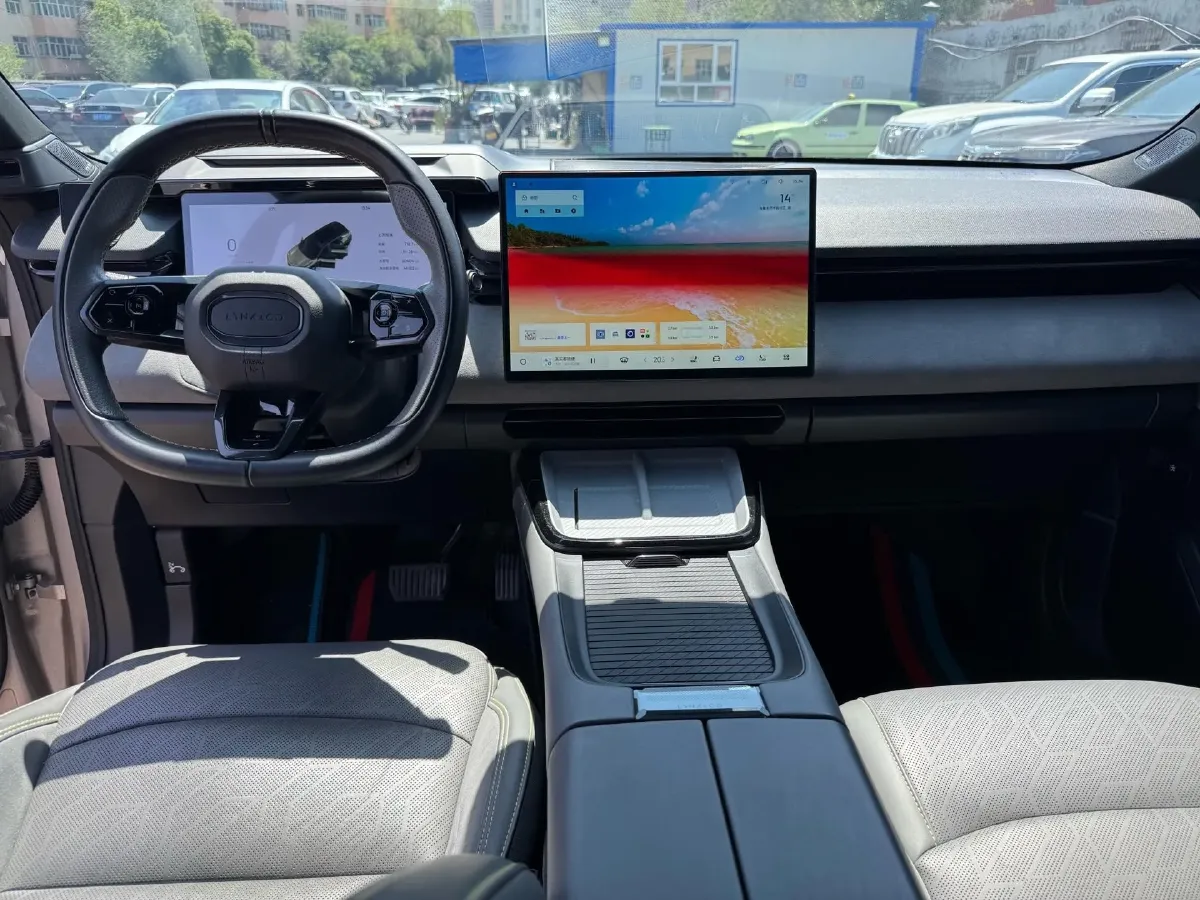 2023 LYNK&CO 08 EM-P 1.5T 163HP L4 3DHT PHEV 21.2KWH,autocango,china used car exporter,china ev exporter,chinese used car exporter,chinese used ev exporter