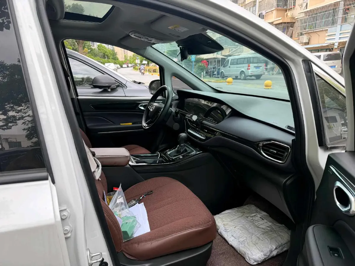 2024 GAC Trumpchi M6 1.5T 177HP L4 7DCT,autocango,china used car exporter,china ev exporter,chinese used car exporter,chinese used ev exporter