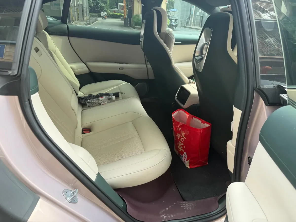 2025 MI YU7 BEV,autocango,china used car exporter,china ev exporter,chinese used car exporter,chinese used ev exporter