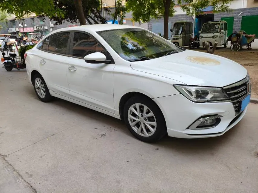 2020 Roewe i5 1.5L 120HP L4 5MT,autocango,china used car exporter,china ev exporter,chinese used car exporter,chinese used ev exporter