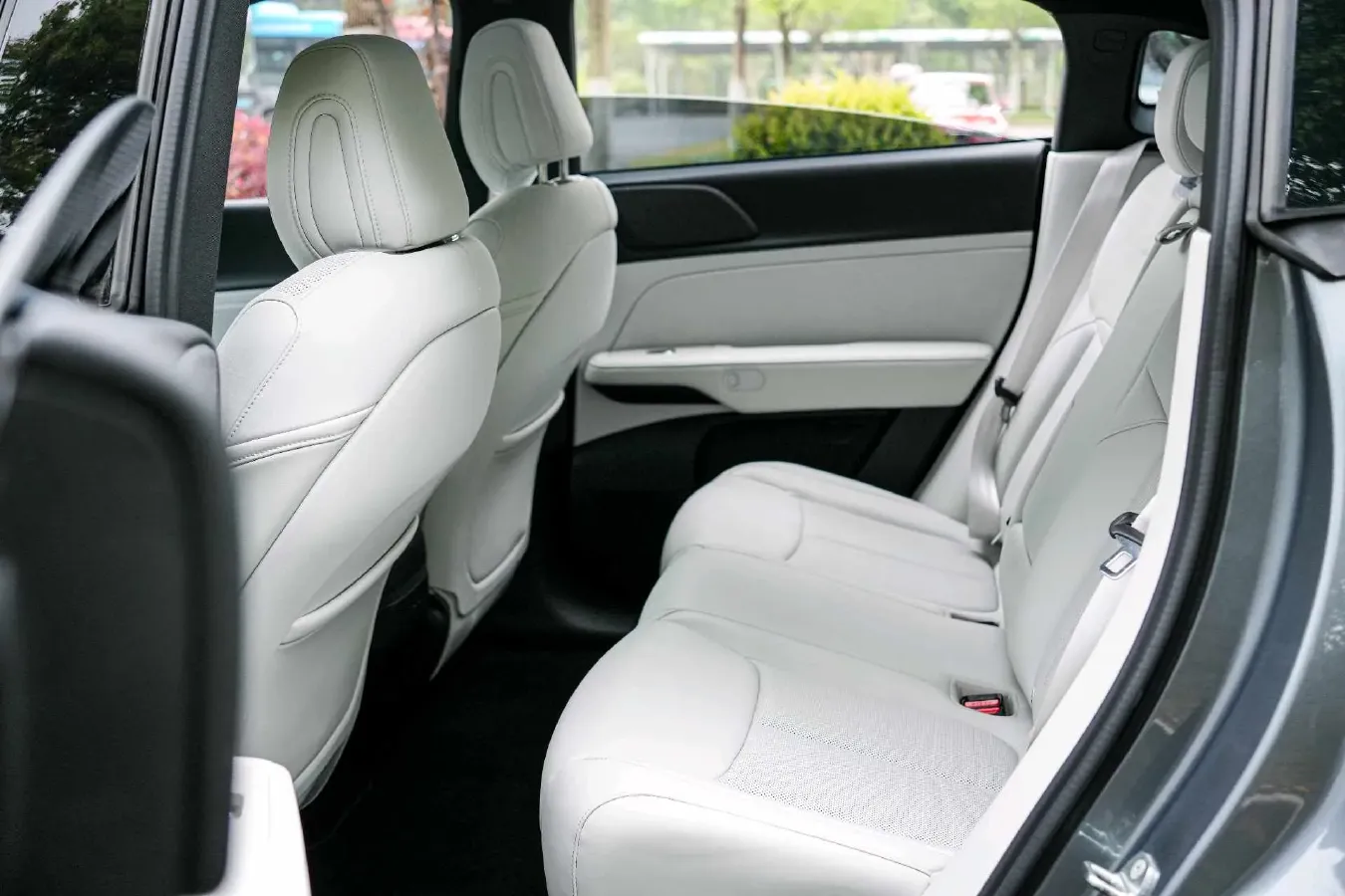 2023 Xpeng G6 BEV 87.5KWH,autocango,china used car exporter,china ev exporter,chinese used car exporter,chinese used ev exporter