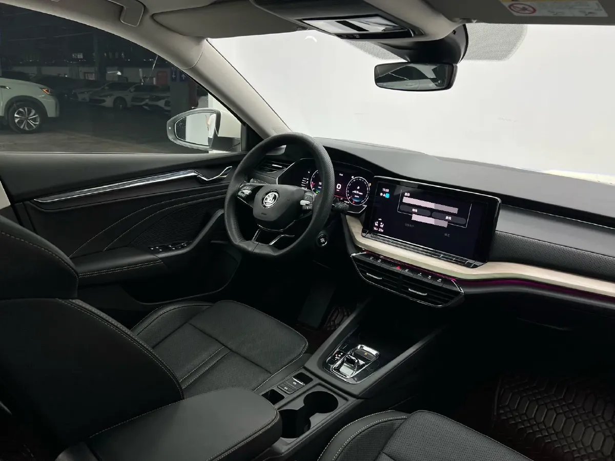 2022 Skoda Octavia 1.4T 150HP L4 7DCT,autocango,china used car exporter,china ev exporter,chinese used car exporter,chinese used ev exporter