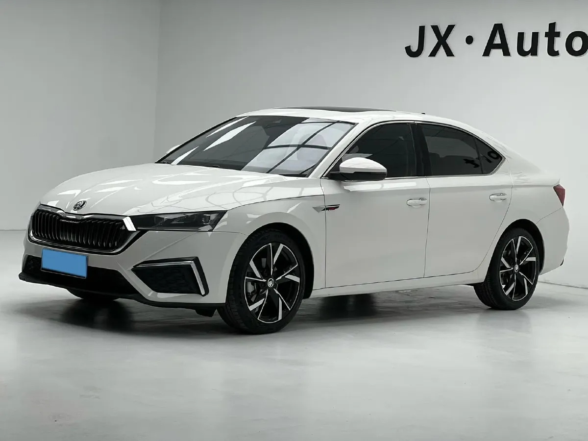 2022 Skoda Octavia 1.4T 150HP L4 7DCT,autocango,china used car exporter,china ev exporter,chinese used car exporter,chinese used ev exporter