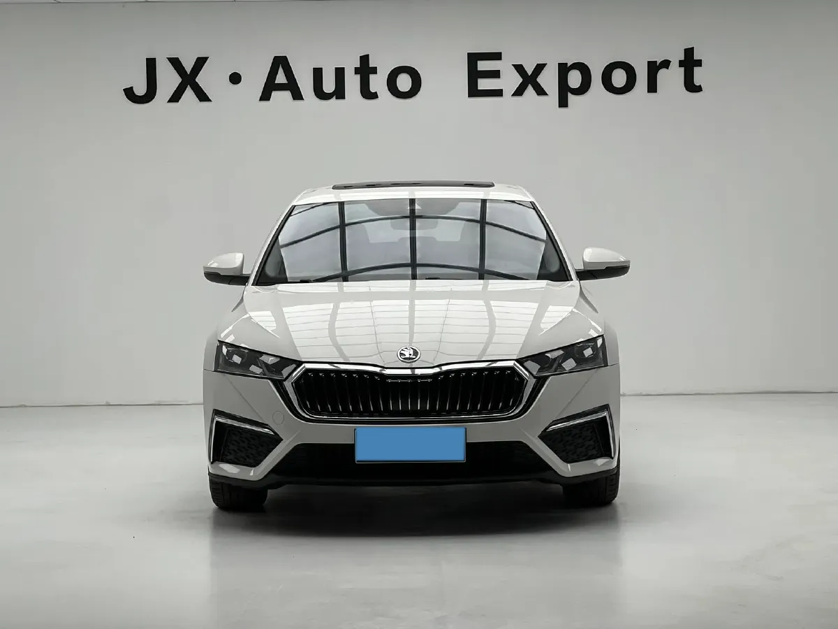2022 Skoda Octavia 1.4T 150HP L4 7DCT,autocango,china used car exporter,china ev exporter,chinese used car exporter,chinese used ev exporter