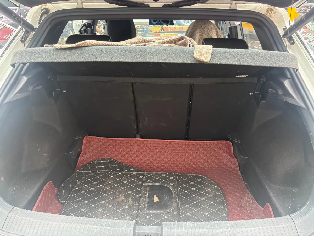 2023 Volkswagen T-Roc 1.5T 160HP L4 7DCT,autocango,china used car exporter,china ev exporter,chinese used car exporter,chinese used ev exporter