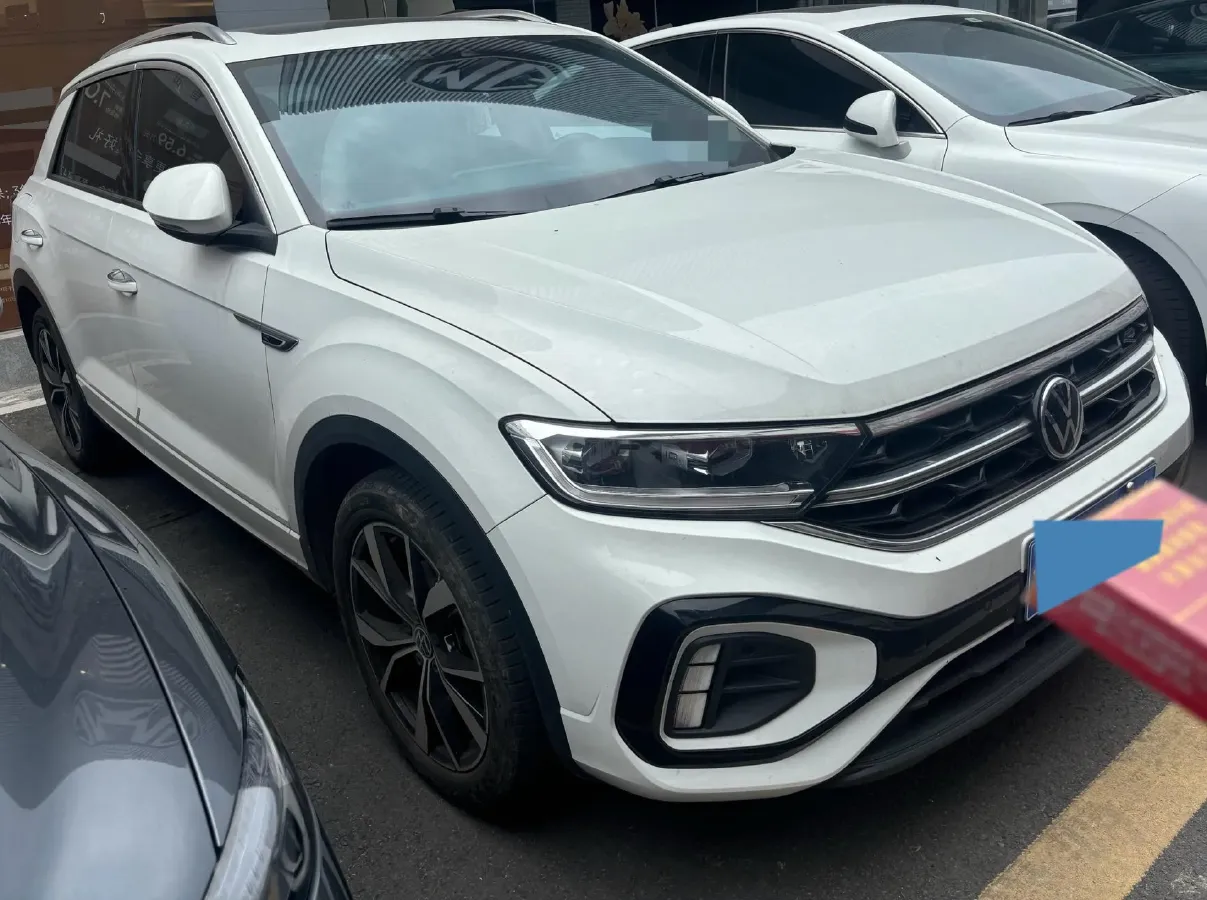 2023 Volkswagen T-Roc 1.5T 160HP L4 7DCT,autocango,china used car exporter,china ev exporter,chinese used car exporter,chinese used ev exporter