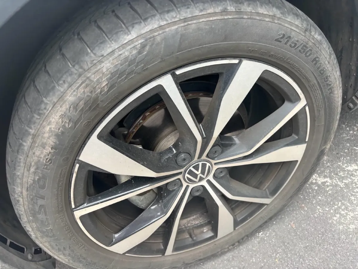 2023 Volkswagen T-Roc 1.5T 160HP L4 7DCT,autocango,china used car exporter,china ev exporter,chinese used car exporter,chinese used ev exporter
